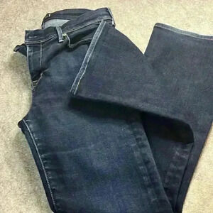 Fidelity Belladonna Bootcut 31*30 in  the Scorpion Rinse Dark Wash.